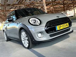 Grijs Gebruikt 2018 Mini Cooper Business Hatchback | € 18.950 (Eerlijke prijs)