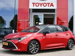 Rood, metallic lak Gebruikt 2020 Toyota Corolla Executive Hatchback | € 24.499 (Eerlijke prijs)