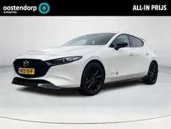 Wit Nieuw 2024 Mazda 3 Nagisa Hatchback | € 36.950 (Eerlijke prijs)