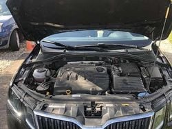 Zwart Gebruikt 2017 Skoda Octavia Stationwagen | € 15.000