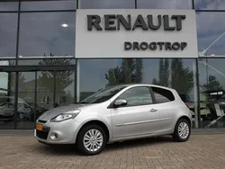 Zilver Gebruikt 2011 Renault Clio II Hatchback | € 4.925 (Duur)