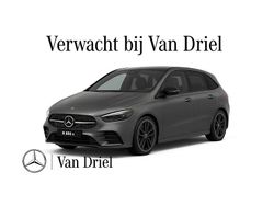 Grijs Gebruikt 2022 Mercedes B250 AMG line MPV | € 34.950 (Eerlijke prijs)