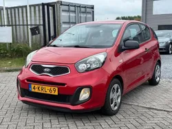 Rood Gebruikt 2014 Kia Picanto 2 Hatchback | € 4.650 (Eerlijke prijs)