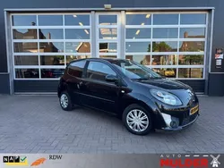 Zwart Gebruikt 2008 Renault Twingo Dynamique Hatchback | € 2.950 (Eerlijke prijs)