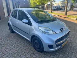 Grijs Gebruikt 2010 Peugeot 107 Urban Move Hatchback | € 1.450 (Goede deal)