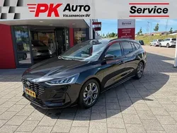 Zwart Gebruikt 2023 Ford Focus Titanium Stationwagen | € 23.945 (Eerlijke prijs)