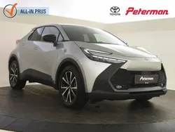 Grijs, metallic lak Gebruikt 2024 Toyota C-HR SUV | € 34.899 (Super prijs)