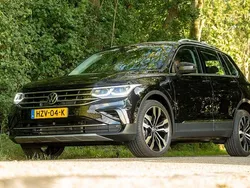 Zwart Gebruikt 2022 VW Tiguan Elegance SUV | € 33.995 (Eerlijke prijs)