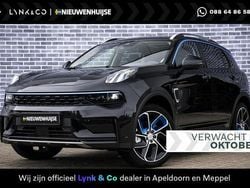 Zwart Gebruikt 2023 Lynk & Co 01 SUV | € 27.899 (Eerlijke prijs)