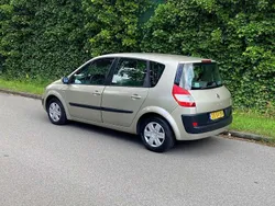 Beige Gebruikt 2006 Renault Scénic II MPV | € 1.850 (Goede deal)