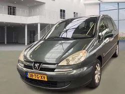 Grijs Gebruikt 2006 Peugeot 807 MPV | € 2.950