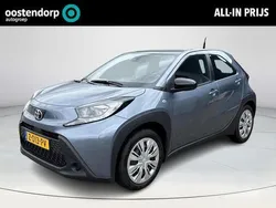 Grijs Gebruikt 2024 Toyota Aygo Play Hatchback | € 17.450 (Eerlijke prijs)