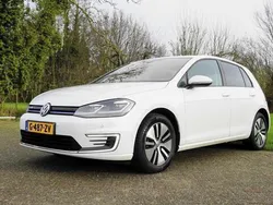 Wit, metallic lak Gebruikt 2019 VW e-Golf Hatchback | € 12.250 (Goede deal)