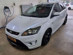Wit Gebruikt 2010 Ford Focus ST Hatchback | € 10.000 (Iets duurder)