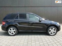 Zwart Gebruikt 2008 Mercedes 320 Van | € 13.950