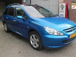 Blauw Gebruikt 2005 Peugeot 307 Stationwagen | € 995 (Goede deal)