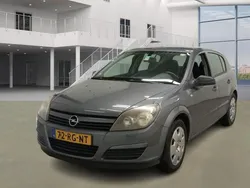 Grijs Gebruikt 2005 Opel Astra Enjoy Hatchback | € 1.695 (Duur)