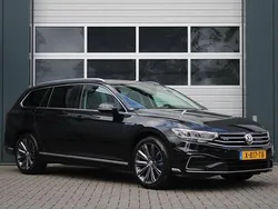 Zwart Gebruikt 2020 VW Passat Business Stationwagen | € 19.950 (Goede deal)
