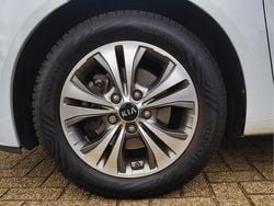 Wit Gebruikt 2016 Kia Venga Hatchback | € 11.845 (Eerlijke prijs)