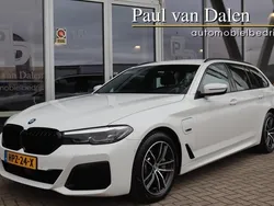 Wit Gebruikt 2021 BMW 530e M Sport Stationwagen | € 35.795 (Goede deal)