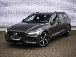 Grijs Gebruikt 2023 Volvo V60 Plus Stationwagen | € 38.899 (Eerlijke prijs)