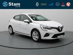 Wit Gebruikt 2021 Renault Clio V Zen Hatchback | € 16.490 (Eerlijke prijs)