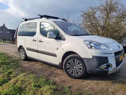 Wit Gebruikt 2013 Peugeot Partner Active MPV | € 4.000