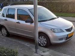 Zilver Gebruikt 2006 Mazda 2 Exclusive Stationwagen | € 900 (Goede deal)