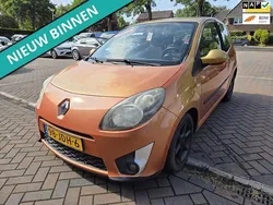 Oranje Gebruikt 2007 Renault Twingo Authentique Hatchback | € 1.399 (Goede deal)