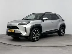 Grijs metallic Gebruikt 2024 Toyota Yaris Cross Limited SUV | € 29.750 (Eerlijke prijs)