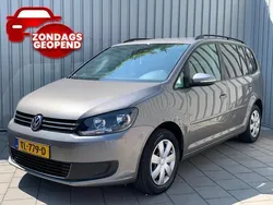 Grijs, metallic lak Gebruikt 2010 VW Touran Comfortline MPV | € 7.945 (Iets duurder)