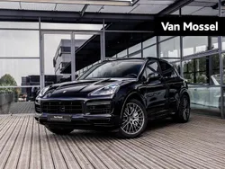 Zwart Gebruikt 2018 Porsche Cayenne Turbo SUV | € 81.900 (Eerlijke prijs)
