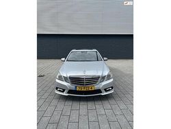 Grijs Gebruikt 2009 Mercedes E350 Sedan | € 8.250 (Duur)