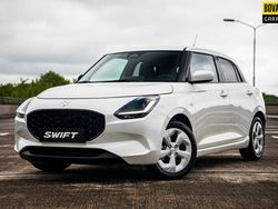 Wit Gebruikt 2024 Suzuki Swift Hatchback | € 19.935 (Eerlijke prijs)