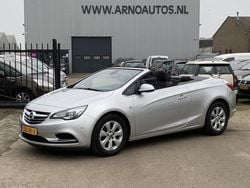 Grijs, metallic lak Gebruikt 2016 Opel Cascada Innovation Cabriolet | € 14.750 (Goede deal)