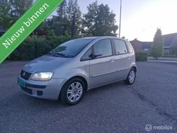 Grijs Gebruikt 2005 Fiat Idea Dynamic MPV | € 1.499 (Eerlijke prijs)