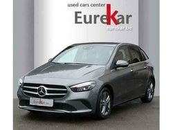 Grijs Gebruikt 2019 Mercedes 200 MPV | € 28.990 (Eerlijke prijs)