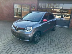 Grijs, metallic lak Gebruikt 2023 Renault Twingo Techno Hatchback | € 18.950 (Duur)