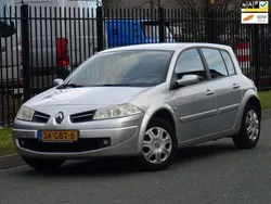 Grijs Gebruikt 2008 Renault Mégane III Business Hatchback | € 1.999 (Goede deal)