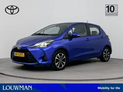 Blauw metallic Gebruikt 2018 Toyota Yaris Hatchback | € 12.945 (Eerlijke prijs)