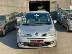 Grijs Gebruikt 2011 Renault Modus MPV | € 3.950