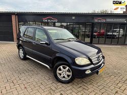 Blauw Gebruikt 2004 Mercedes ML400 SUV | € 2.999 (Goede deal)