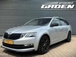 Grijs Gebruikt 2020 Skoda Octavia Business Line Stationwagen | € 12.450 (Goede deal)