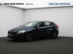 Blauw Gebruikt 2016 Volvo V40 Stationwagen | € 16.950 (Goede deal)