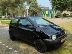 Gebruikt 2001 Renault Twingo Authentique Hatchback | € 800 (Eerlijke prijs)