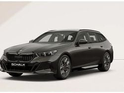 Grijs Gebruikt 2025 BMW 520 M Sport Stationwagen | € 59.700 (Goede deal)