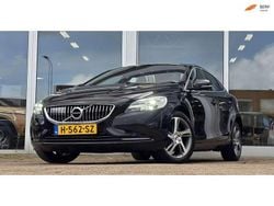Zwart Gebruikt 2016 Volvo V40 Inscription Stationwagen | € 14.244 (Eerlijke prijs)