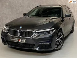 Grijs Gebruikt 2018 BMW 530 M Sport Stationwagen | € 31.445 (Iets duurder)