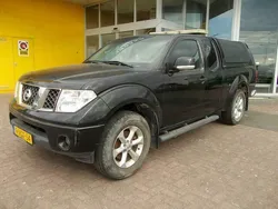 Zwartzwart Gebruikt 2010 Nissan Navara Pickup | € 5.950 (Goede deal)