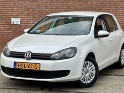 Wit, metallic lak Gebruikt 2009 VW Golf VI Trendline Hatchback | € 4.450 (Eerlijke prijs)